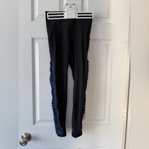 Athleta Salutation 7/8 Black Leggings with Navy Ruched Sides